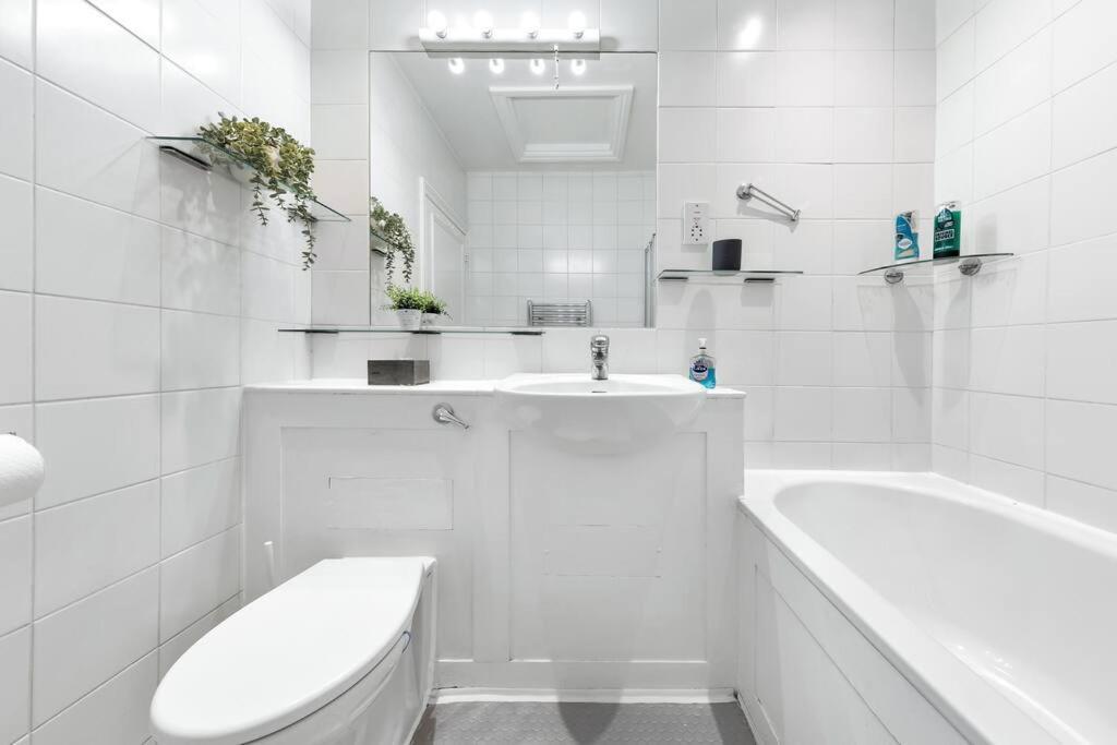 Spacious Sleep 11 With Terrace In Earls Court Ec99 伦敦 外观 照片