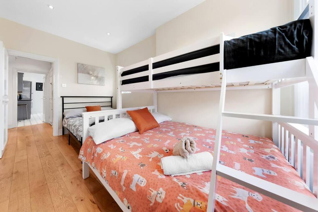 Spacious Sleep 11 With Terrace In Earls Court Ec99 伦敦 外观 照片