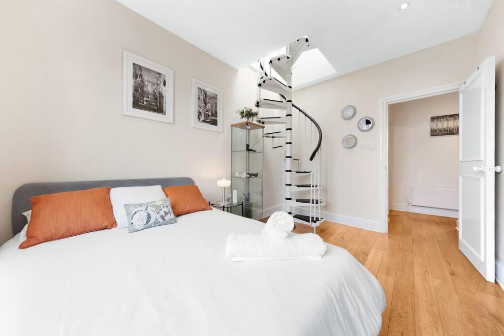 Spacious Sleep 11 With Terrace In Earls Court Ec99 伦敦 外观 照片